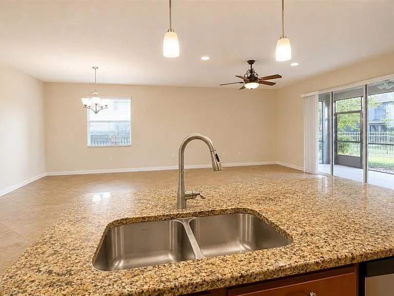 5230 Cortland Dr — Photo 14