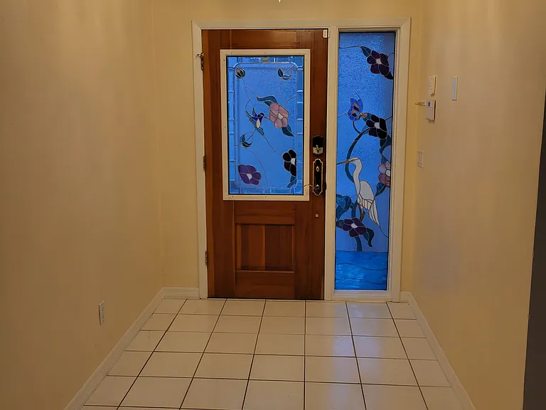 1730 Robinhood Ln — Photo 7