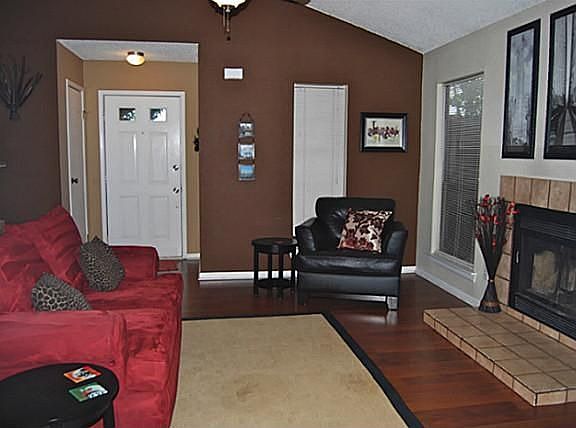 5th image of 313 Teakwood Ln