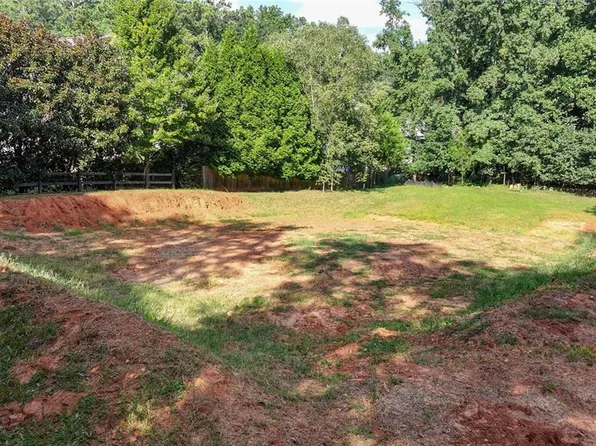 383 Westside Dr, Roswell, GA 30075