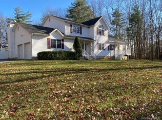 92 Stonybrook Rd, Shawangunk, NY 12566