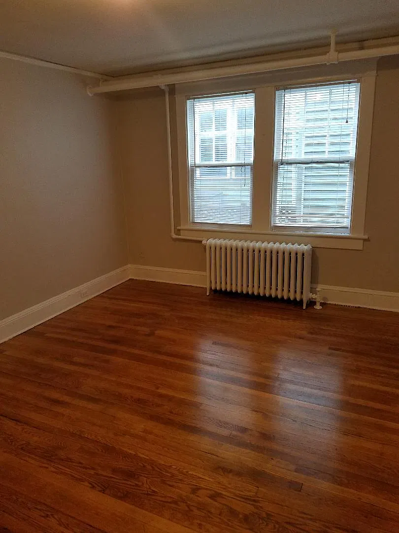 4710 Colonial Avenue — Photo 2