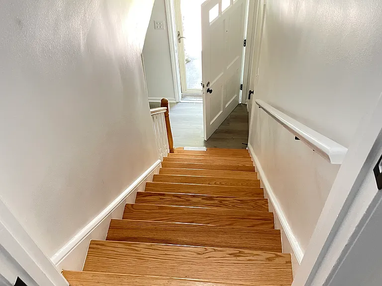 2619 Alexander St — Photo 9