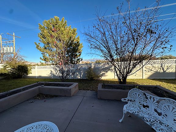 3rd image of 164 Sun Hawk Dr