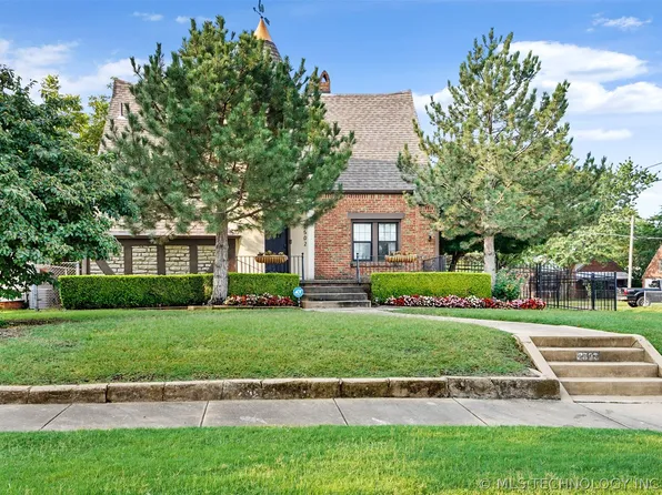 2502 E 2nd St S, Tulsa, OK 74104