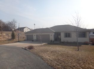 N1728 Sunnyslope Dr, La Crosse, WI 54601