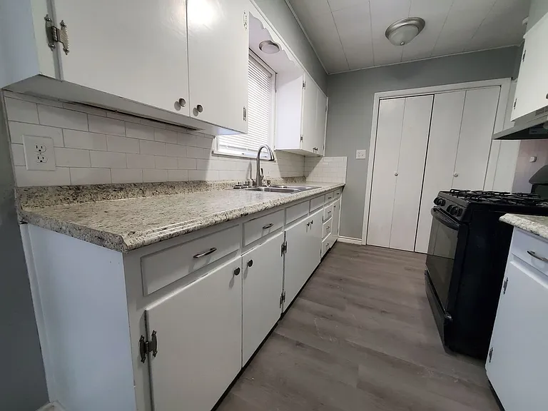 3230 Abilene St — Photo 3