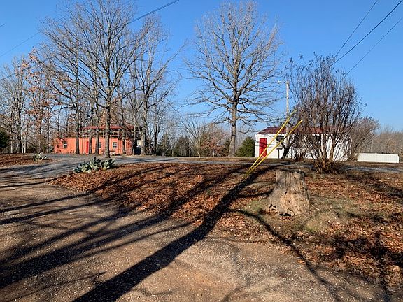 2nd image of 611 Fry Rd