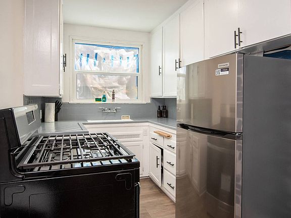 4th image of 1546 S Bedford St Unit 3-ID1043033P