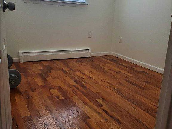 4th image of 13734 161st St Floor 2