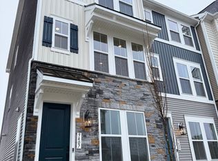 9407 Pacific Elm St, Fredericksburg, VA 22407