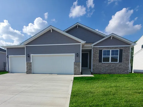 15124 Ironwood Ln, Grimes, IA 50111