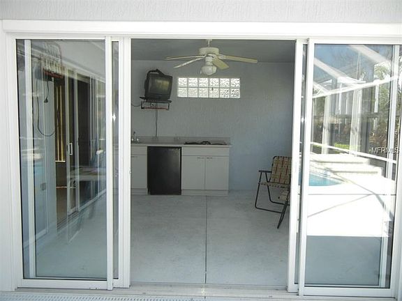 4th image of 3301 Barrington Ct