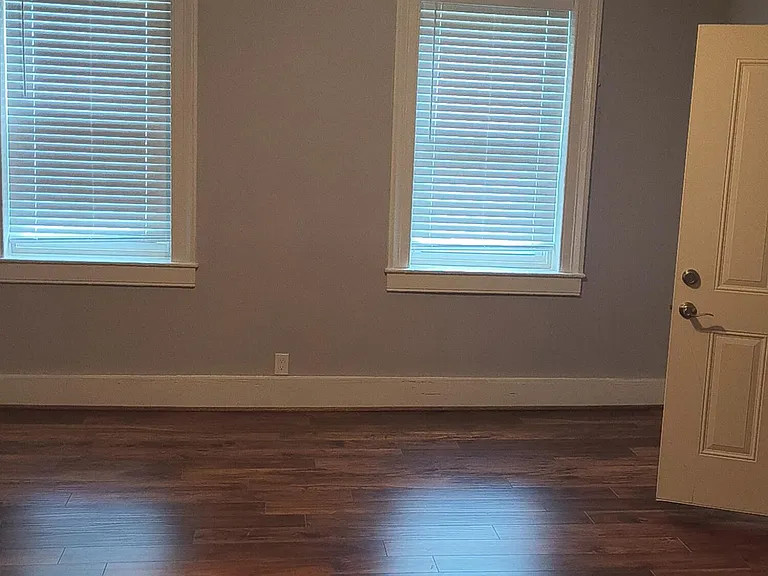 1211 Lexington Rd #1 — Photo 2