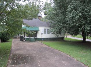 1870 Dorsey Ave, East Pt, GA