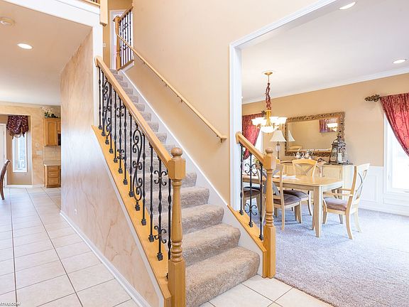 3rd image of 24135 Cropland Dr