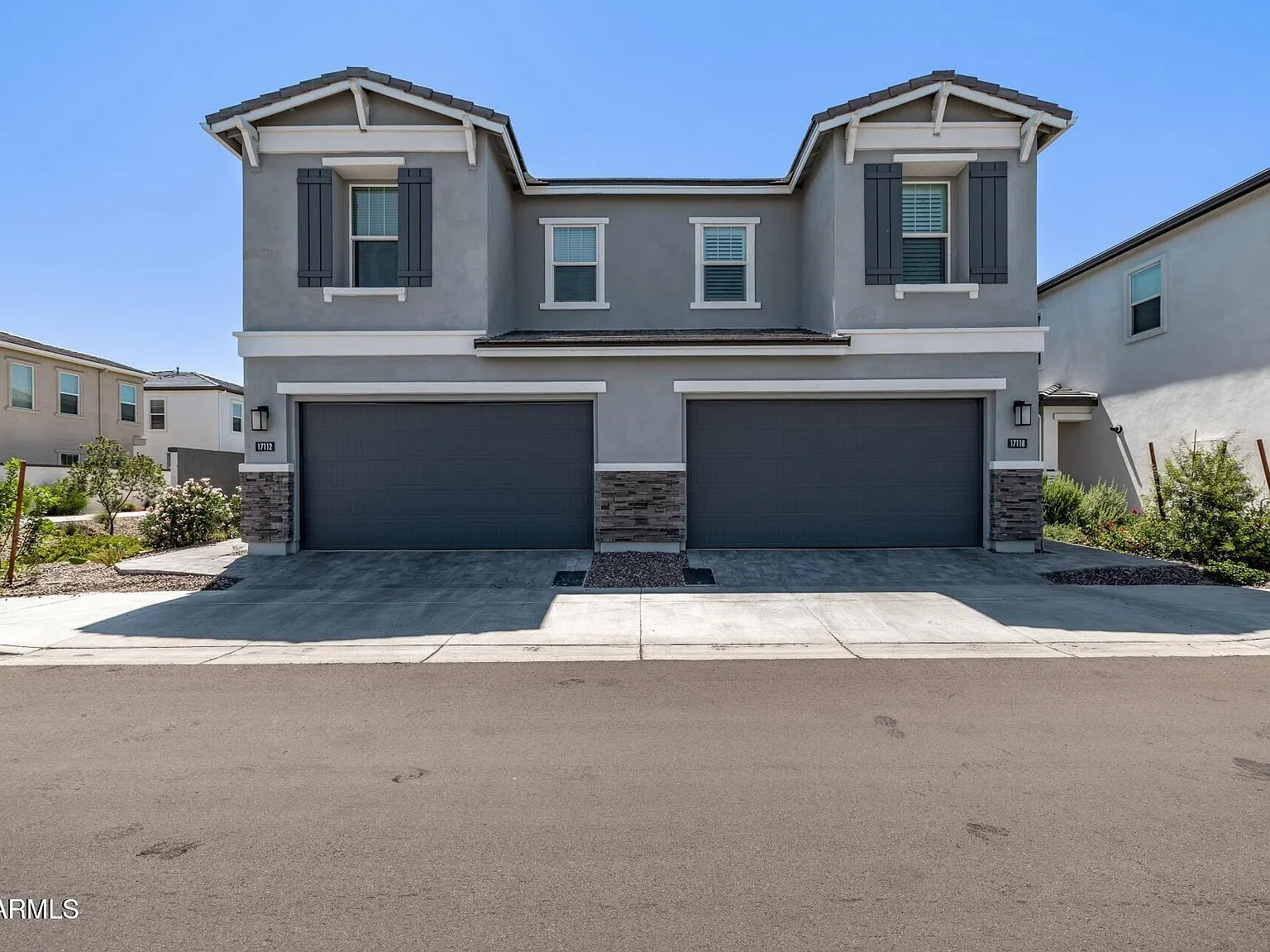 3 bed, 2.5 bath, $3,300 — Photo 2