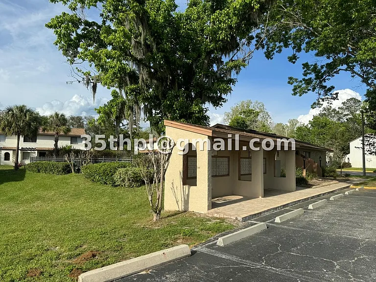 2635 SW 35th Pl — Photo 22
