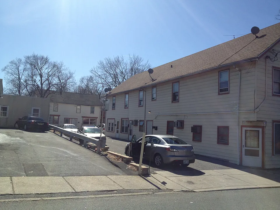 14 Court St #G