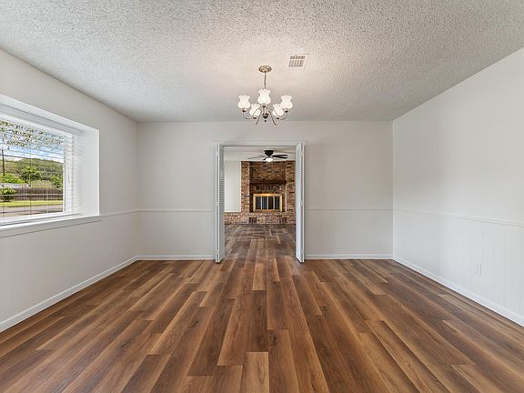 4th image of 1119 Ladelle St