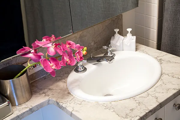 Rented by Apt 168 Inc | media 4