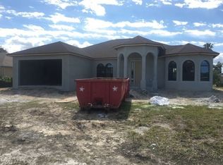 528 SE 2nd Terrace Cpe, Coral, FL 33990