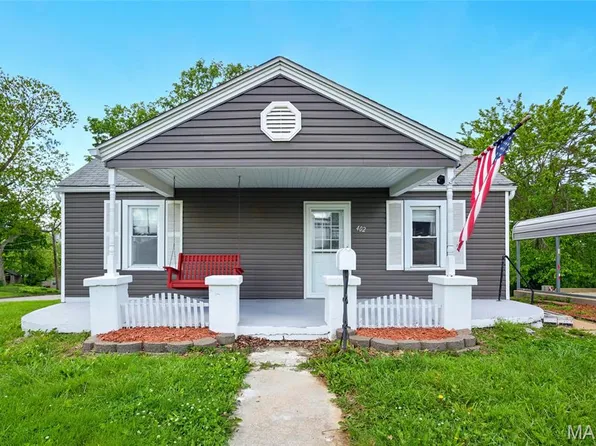 402 N 11th St, De Soto, MO 63020