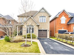 2142 Meadowglen Dr, Oakville, ON L6M4C8