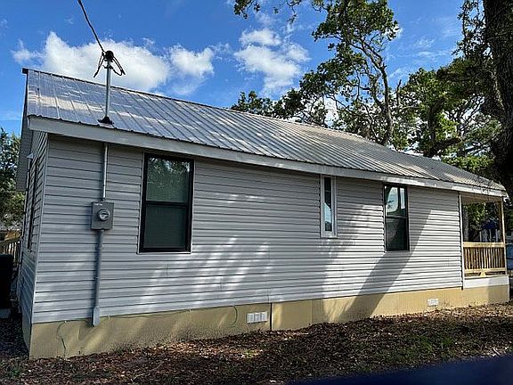 2nd image of 160 School Dr