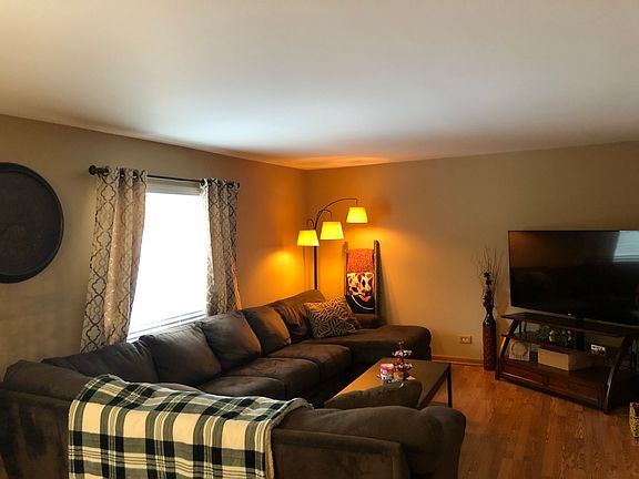 2nd image of 1394 Cottonwood Dr
