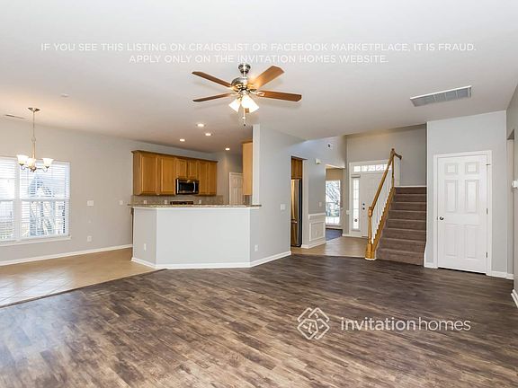 4th image of 403 Amersham Ln