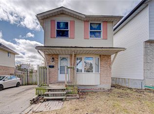 15 Carter Cres, Cambridge, ON N1R7L9