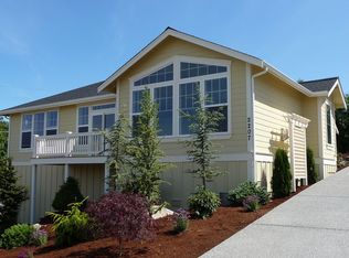 2207 19th St, Anacortes, WA 98221