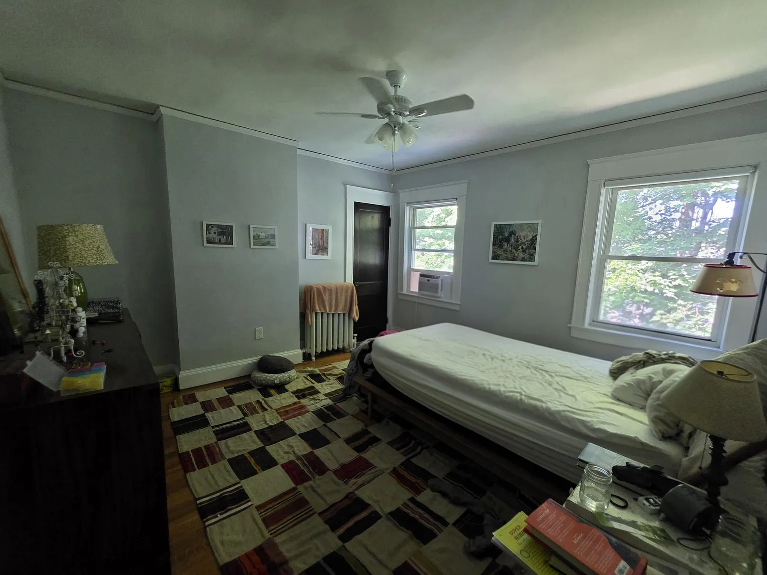 7 bed, 2.5 bath, 9999 sqft, $6,300 — Photo 4