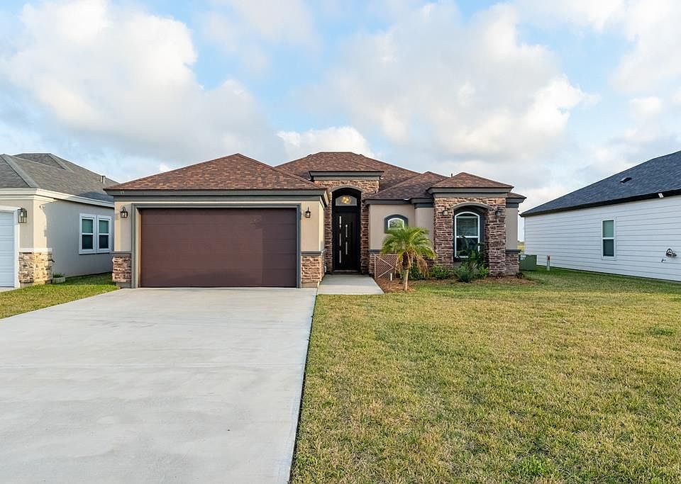 1st image of 35 Valdarama Dr