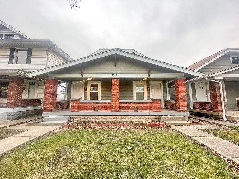 710-712 N Bosart Ave — Photo 1
