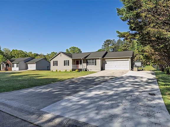 4th image of 15 Autumn Ridge Dr