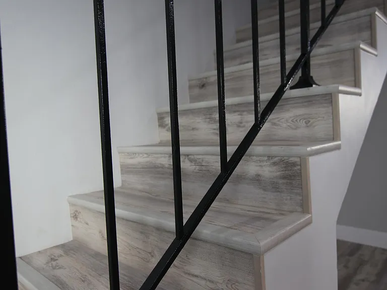 120 Roswell Ave #12 — Photo 33