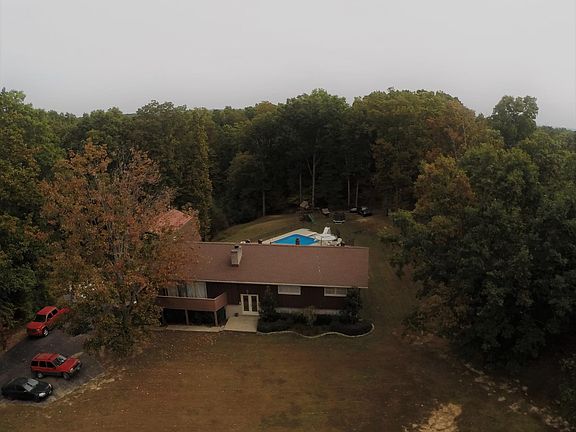 2nd image of 4240 Moss Hill Dr