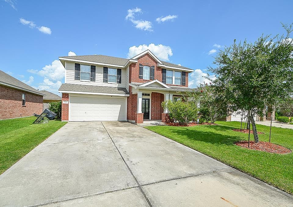 1st image of 15106 Summer Sunset Dr