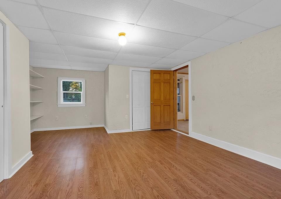 1st image of 114 N 7th Ave