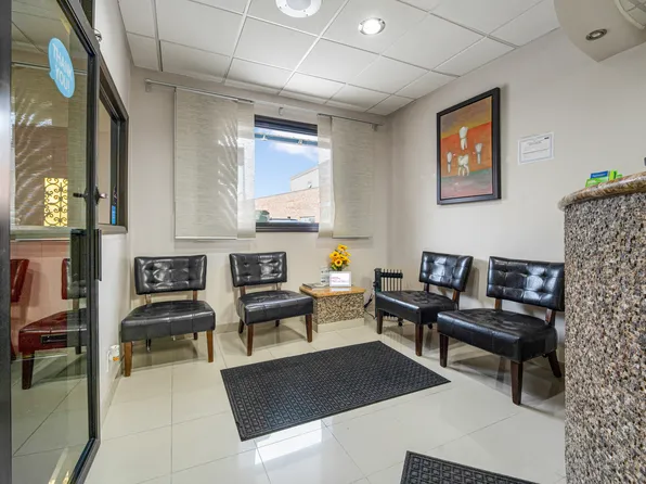 62-22 Myrtle Avenue image 9 of 16