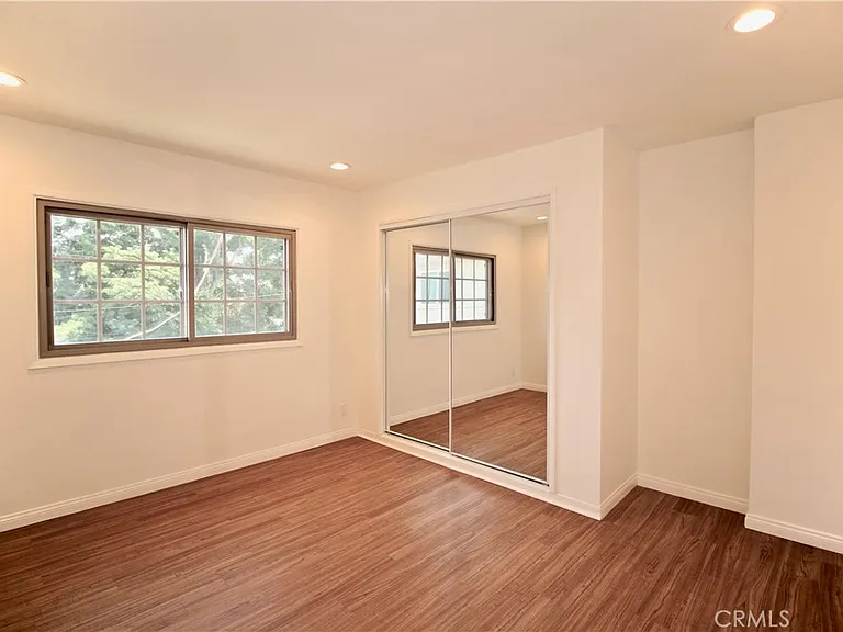 6951 Simpson Ave #10 — Photo 7