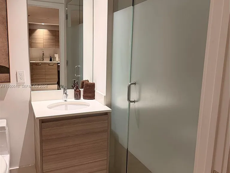 121 NE 34th St #2806A — Photo 14