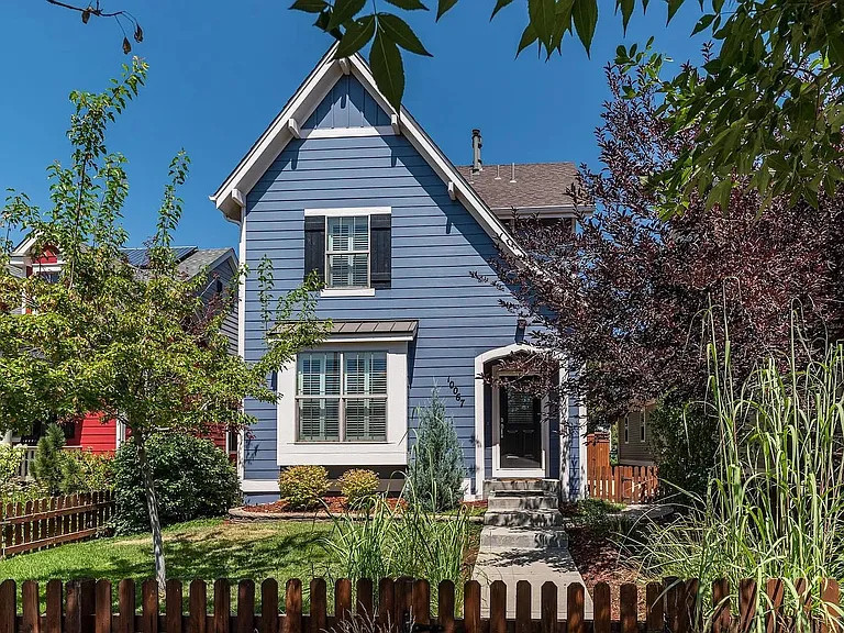 10067 E 31st Ave — Photo 1