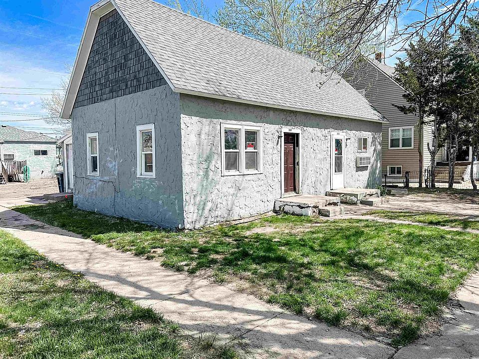 1st image of 1111 N WALNUT