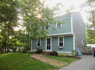 75 Cape Cod Ave, Plymouth, MA 02360