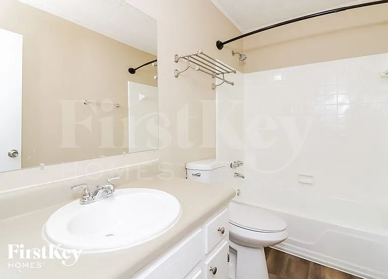 3862 Herren Dr SW — Photo 14