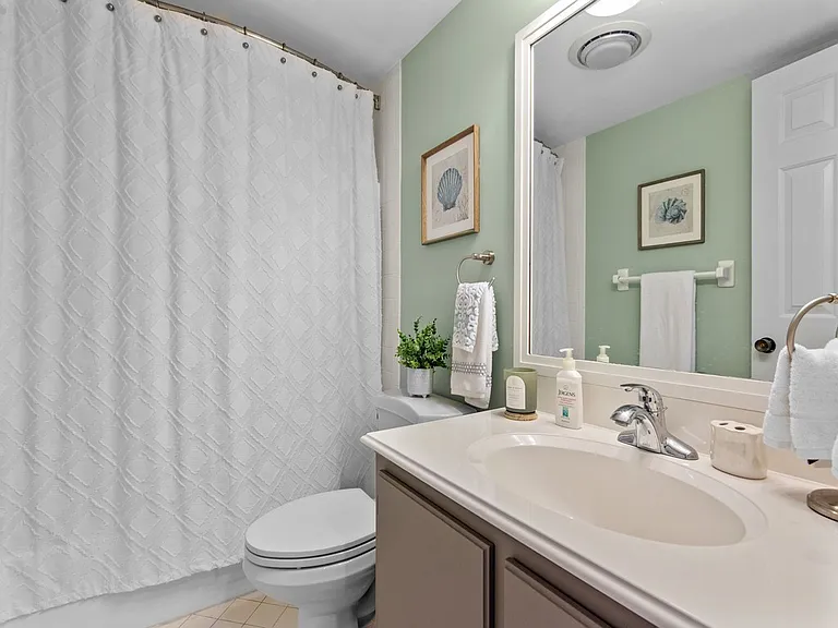3939 Ocean Dr #204B — Photo 18