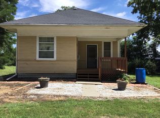 200 N 2nd St, Staplehurst, NE 68439